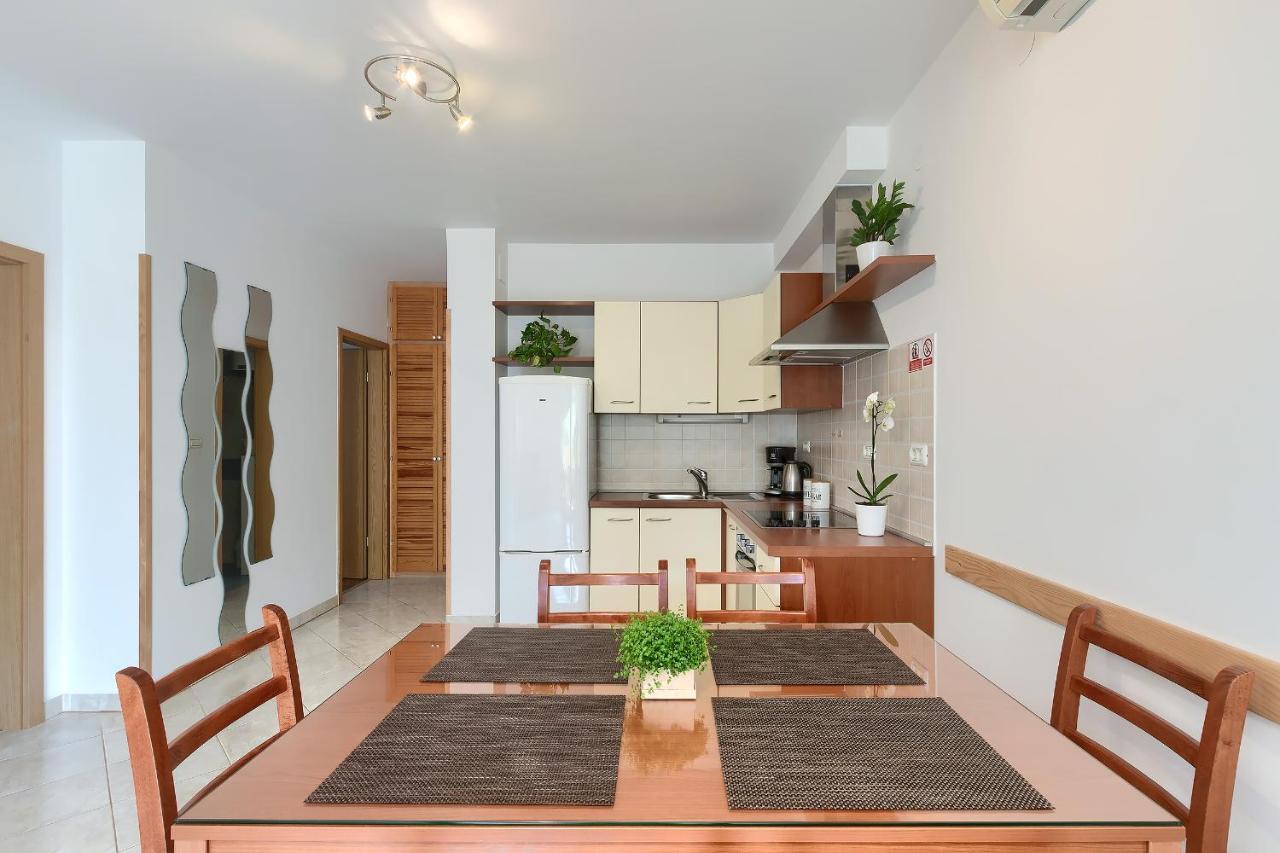 Apartments Gilly 1 Premantura Ngoại thất bức ảnh